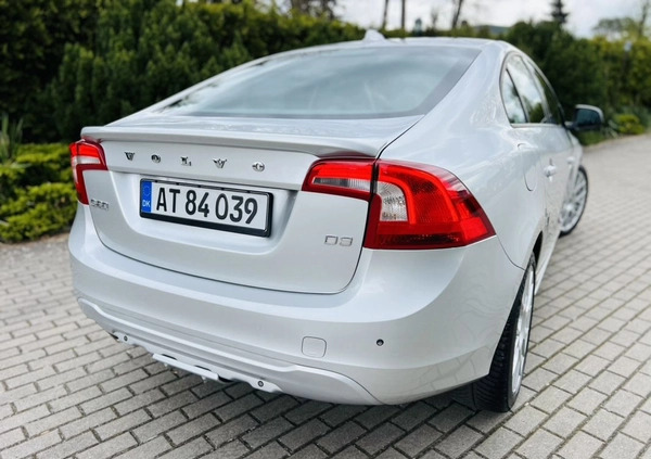 Volvo S60 cena 38900 przebieg: 209000, rok produkcji 2011 z Karlino małe 781